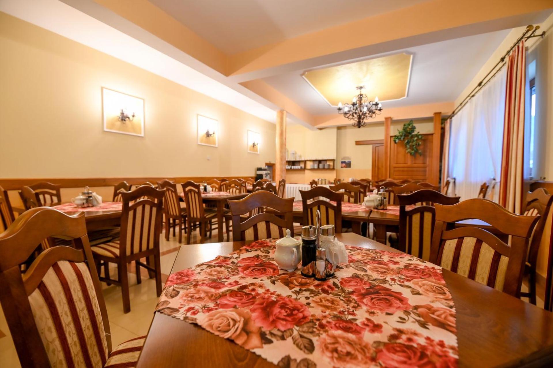 Pod Tatrami 2 - Swietna Lokalizacja, Obok Przystanku Ski Busa Oraz Restauracji, Duzy Parking Bialka Tatrzanska Buitenkant foto